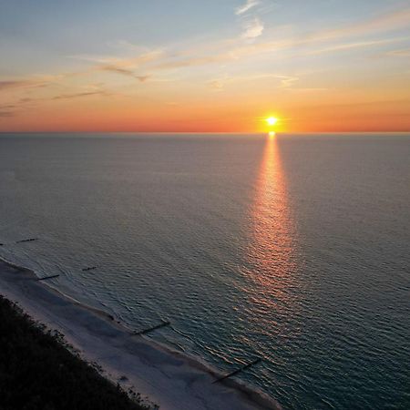 Seaside Escape Pet Friendly Apartments Mielenko By Noclegi Renters Bagian luar foto
