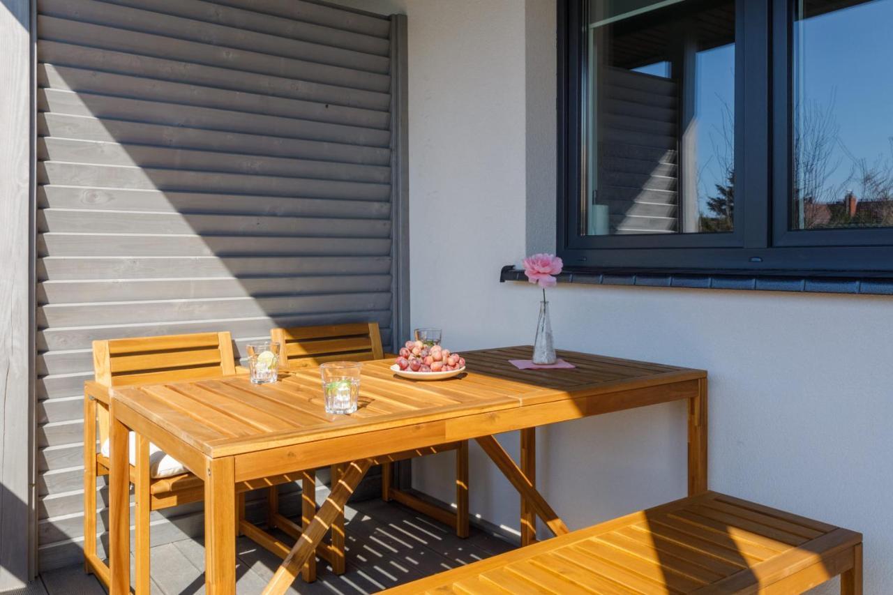 Seaside Escape Pet Friendly Apartments Mielenko By Noclegi Renters Bagian luar foto