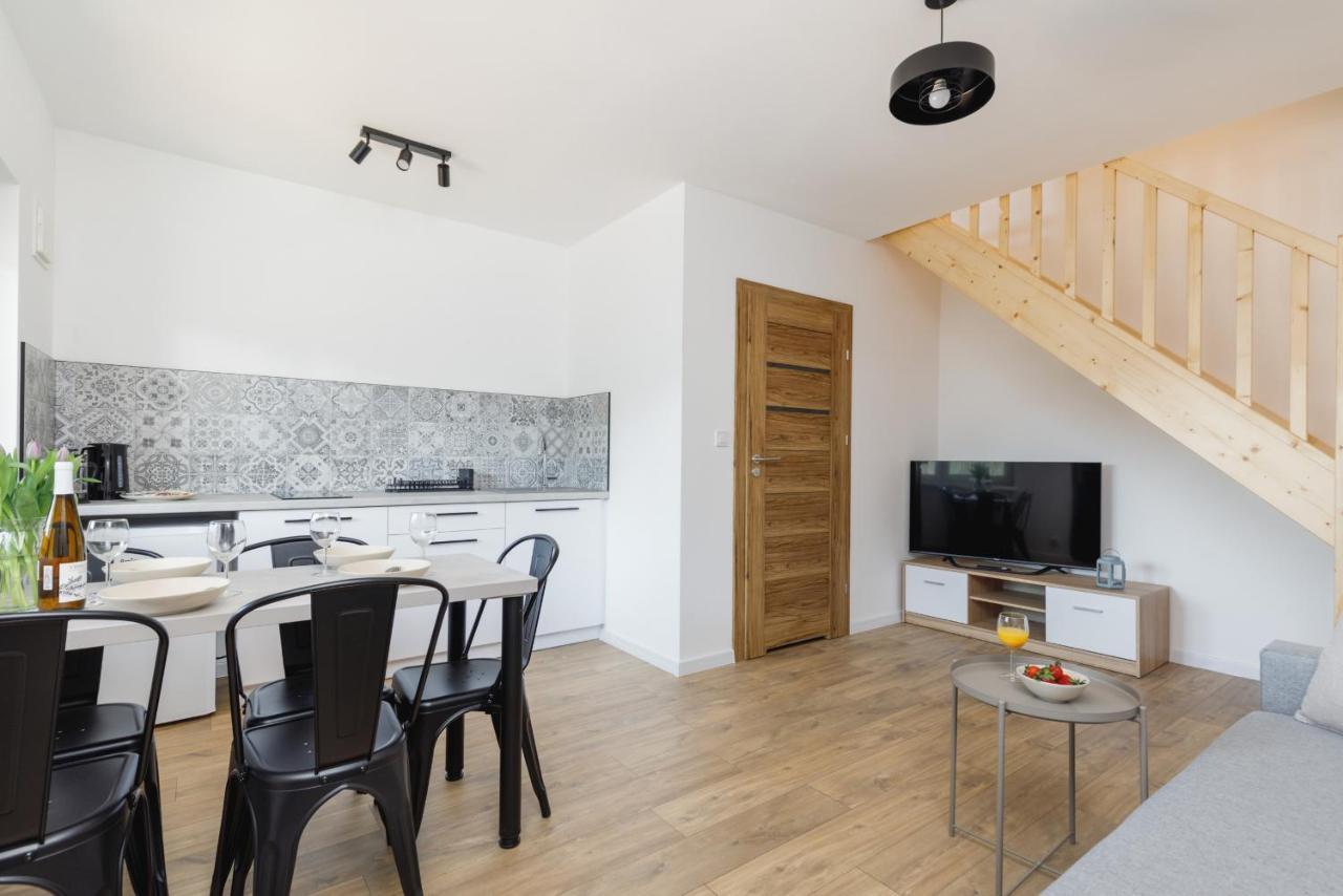 Seaside Escape Pet Friendly Apartments Mielenko By Noclegi Renters Bagian luar foto
