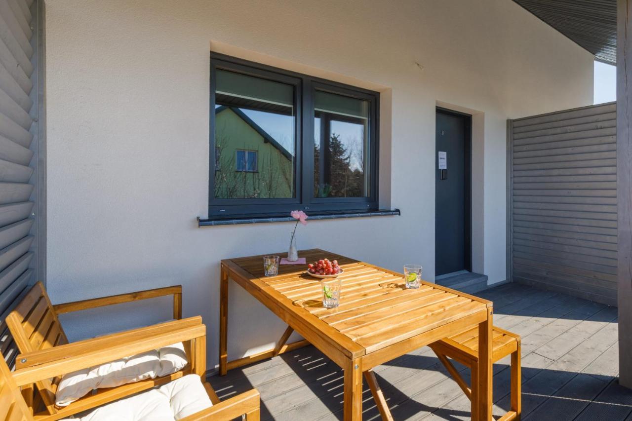 Seaside Escape Pet Friendly Apartments Mielenko By Noclegi Renters Bagian luar foto