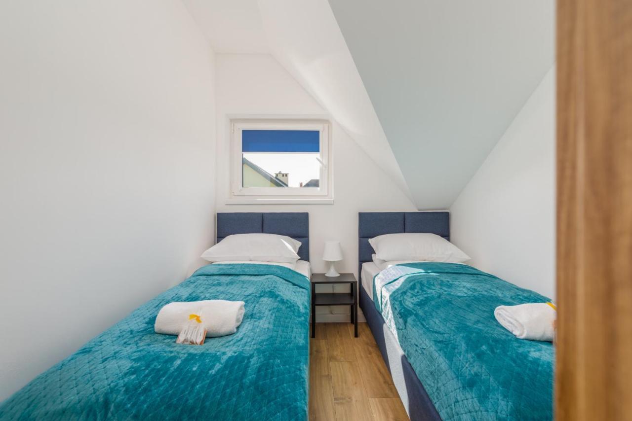 Seaside Escape Pet Friendly Apartments Mielenko By Noclegi Renters Bagian luar foto